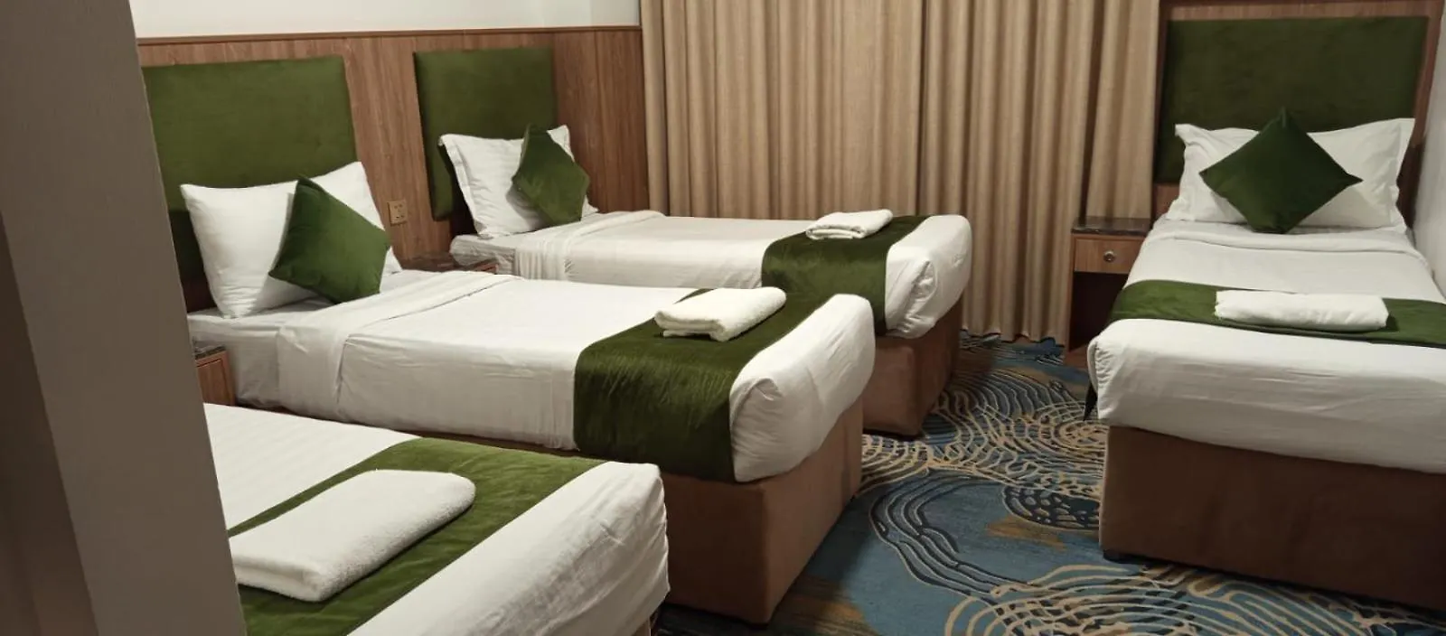 Hayah Plaza Hotel Medina Saudi Arabia